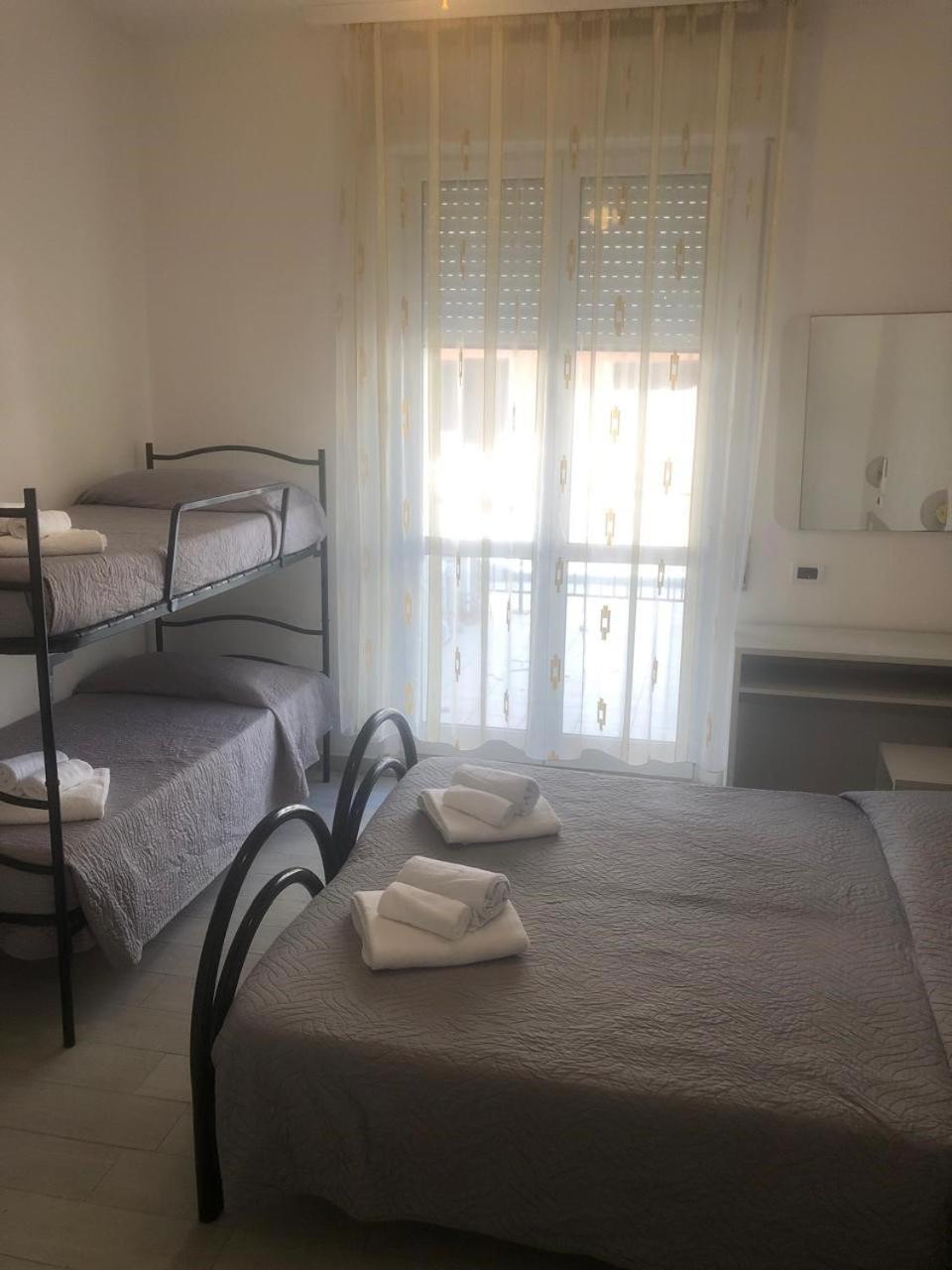 Barone Beach Hotel Bordonchio Bagian luar foto